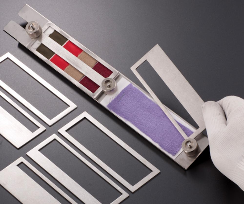 Q-Lab_Standards_ISO_105-B04